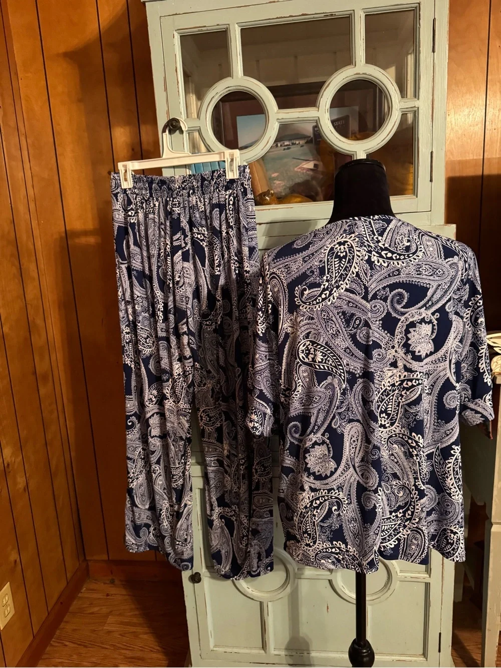Women’s Navy Paisley Pant Set Top Relaxed Pull-On Style NWT B7 Size Medium